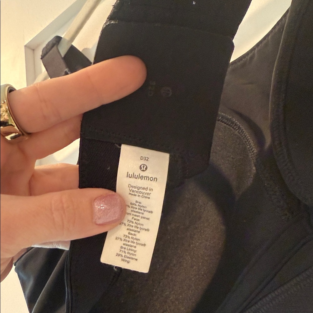 Lululemon sports bra - Picture 6 of 6